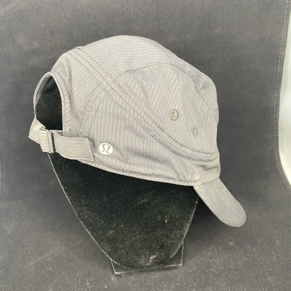 Lululemon baseball hat